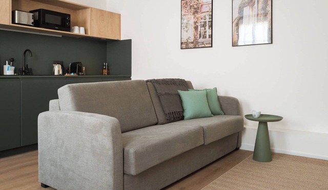 Limehome Versailles Rue du Bailliage
