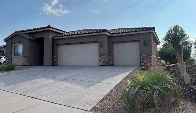 Limewood Oasis Retreat by Mesquite Vacation Rental: Dog Friendly with $510 in free daily activities