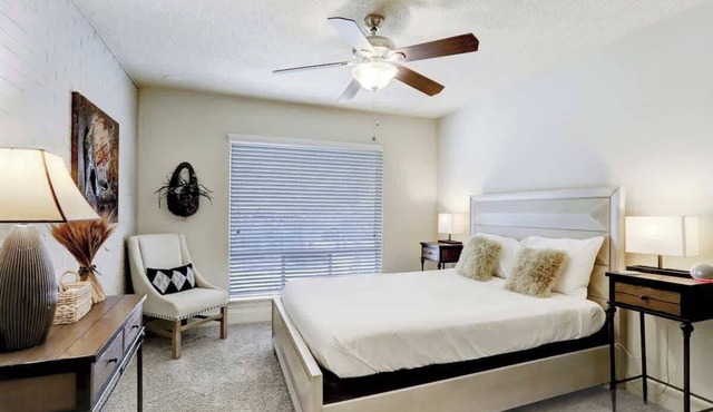 Limited-Time Spring Deal | Galleria Escape | 203