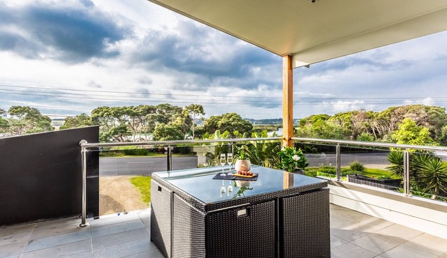 Limited Xmas holiday availability. Book now.