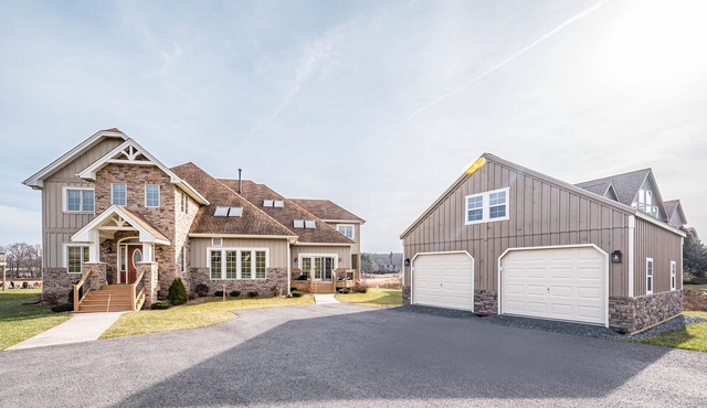 Limitless Joy | Private Indoor Pool + Hot Tubs & Game Room!