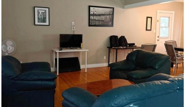 Lina's Place1