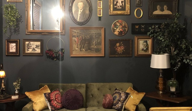 Lincoln’s Loft Moody’s Suite Downtown Lincoln, IL