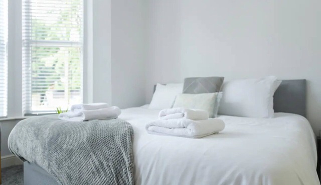 Linden Grove 2 - Fresh and Modern 2 Bed apartment