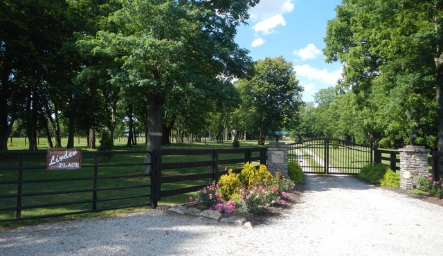 Linden Place is a new gated Cabin located in the middle of Bluegrass Horse Farms