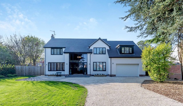 Lindengarth is located just 20 minute’s walk from Bridlington seafront.