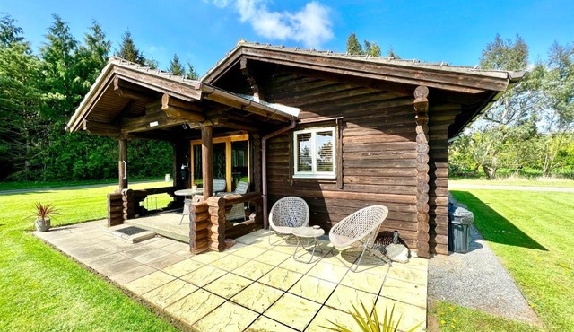 Lindley Log Cabin