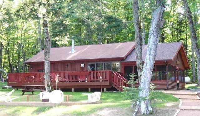 Lindsley Cove/Cisco Chain of Lakes Cabins