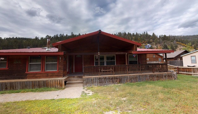 Line Shack on Tenderfoot Trail with High Speed Wifi