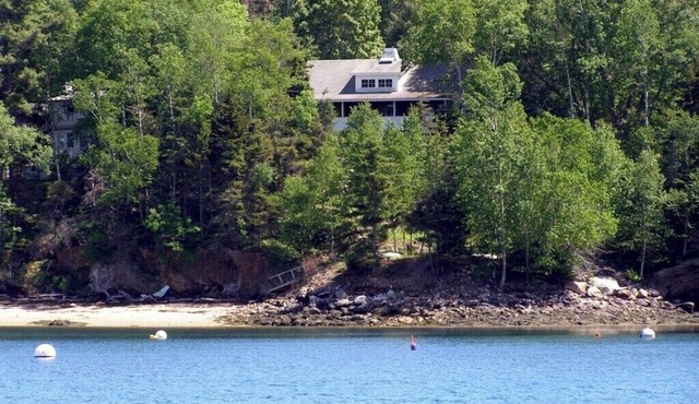 Linekin Vista - 3BDR Waterfront Cottage on Linekin Bay with Private Beach!