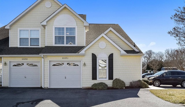 LINENES INCLUDED! BOOK TODAY! NEAR EVERYTHING!