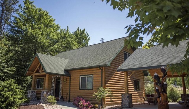 Linken Log Cabin @ Spring Brook Resort