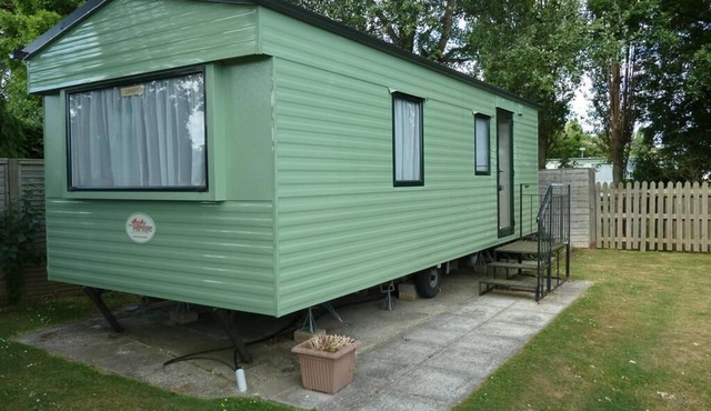 Linnet 2 berth caravan at Copthorne Caravans