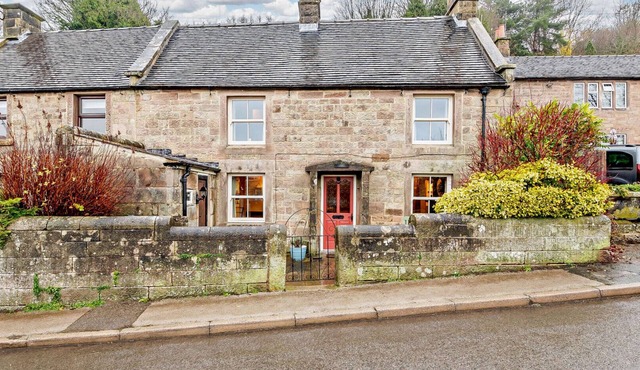 Lion Cottage - Two Bedroom House, Sleeps 4