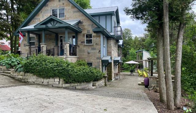 Lionheart Guest House