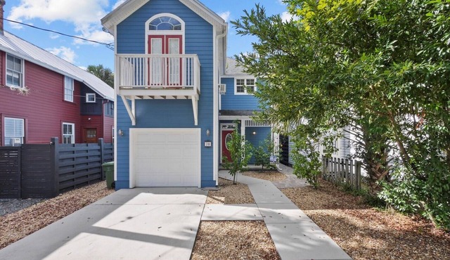 Lions Bridge: Modern 3 bedroom Home in Historic Lincolnville - walk to Historic