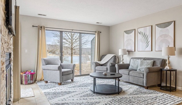 Lionshead Lake Retreat