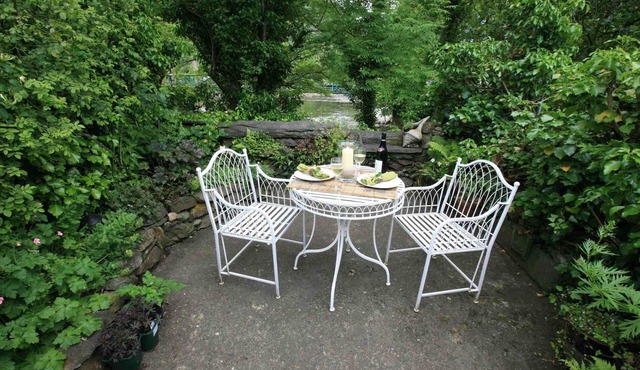 Listed Miners Cottage with Riverside Views