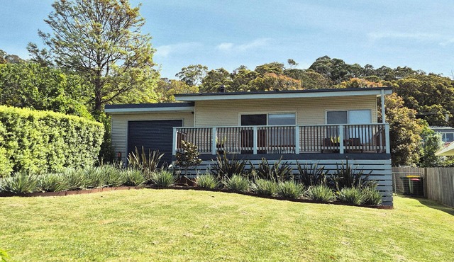 Listen to the waves break at "Turf&Surf"! Walk to golf course and ocean beaches