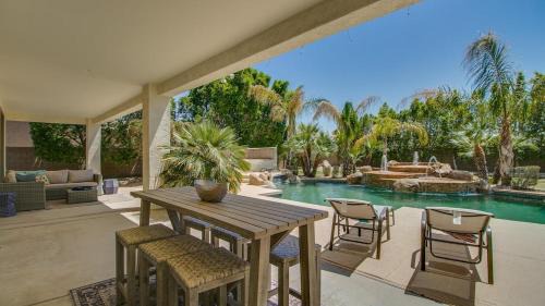Litchfield Estate With Resort-Like Backyard Oasis