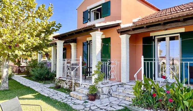 Litsa Beach Maisonette