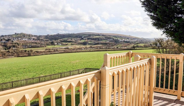 LITTLE ACORN, with a garden in Barnstaple