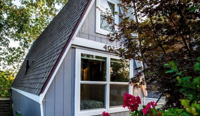 Little Aframe w/Exclusive Fire pit, Pet Friendly, Dogwood Canyon-15 min