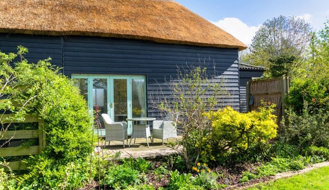 Little Barn - One Bedroom House, Sleeps 2