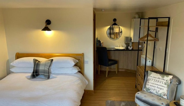 Little Buttercup Cottage