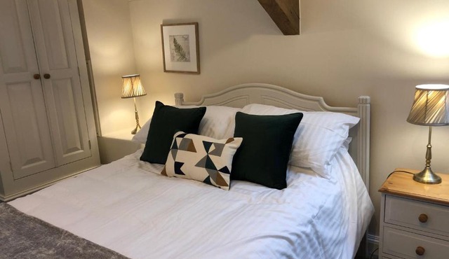 Little Coombe, Bookham Court