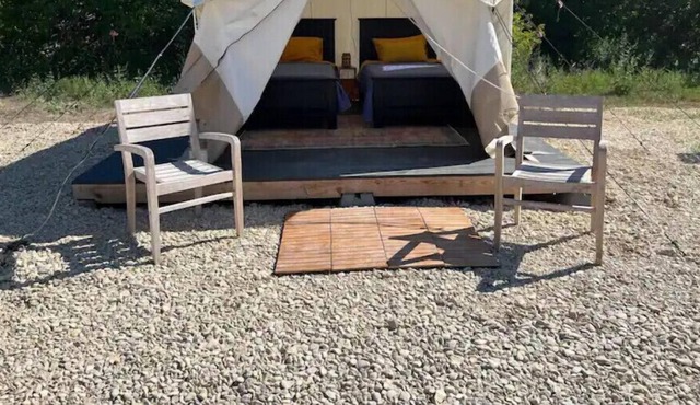 Little Dipper One-Starlite Glampground