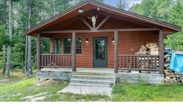 Little East Lake Escape - LODGE and CABIN