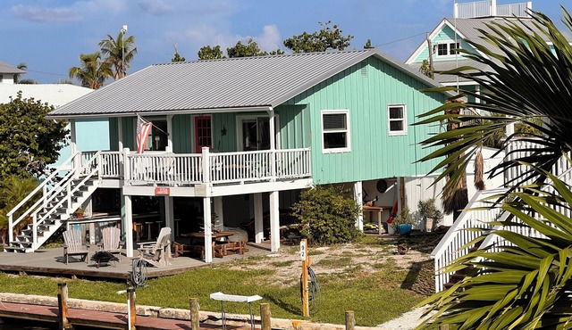 Little Gasparilla Island: WATERFRONT Cabin, Boat dock at door!