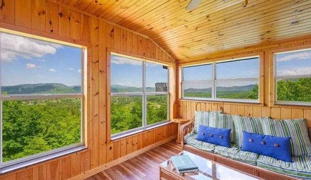 Little Greenbriar Lodge 13 Bedroom Cabin by RedAwning