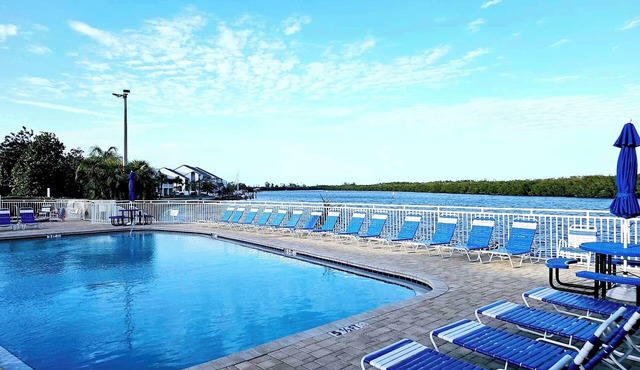 Little Harbor Resort #510 Tampa Bay FL Beach, Hot Tub, Pools