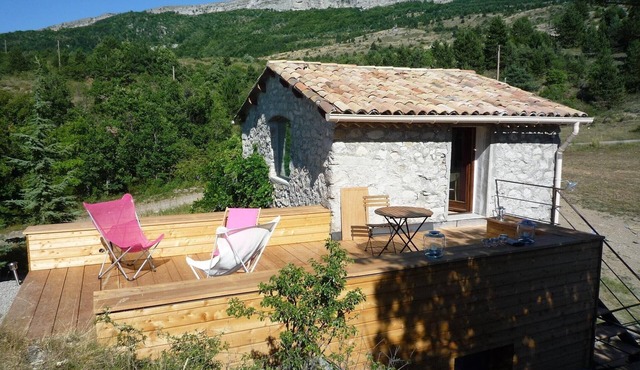 Little house in Haute Procence, vey comfortable