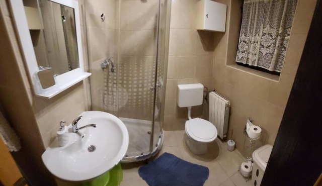 Little House in Lič- Entire Home with 2 Apartments