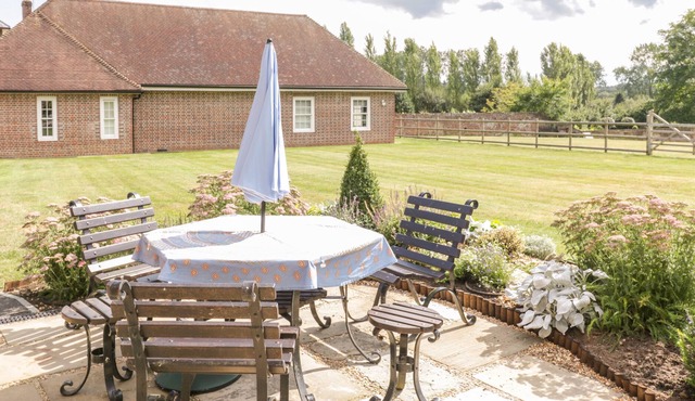 LITTLE HOUSE, luxury holiday cottage in Wellow, Hampshire
