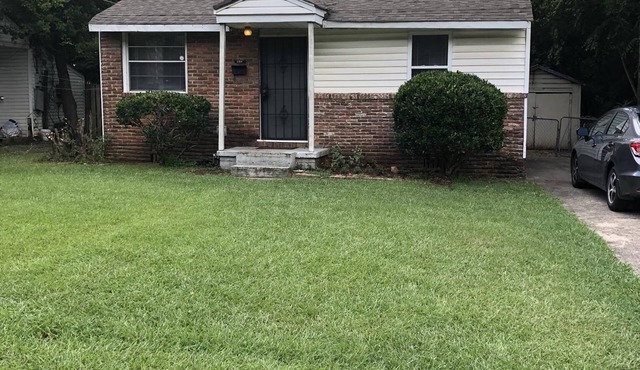 Little House on Green Springs near downtown Birmingham, colleges & hospitals