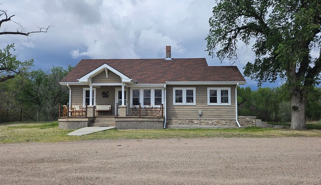 Little House on the Prairie Dog Creek on 210 acre farm