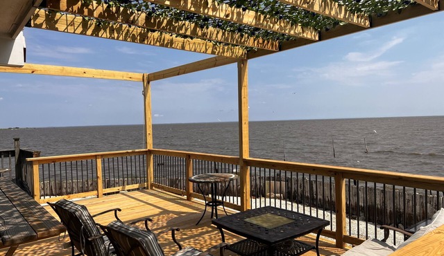 Little house packs a punch on Delaware Bay NJ