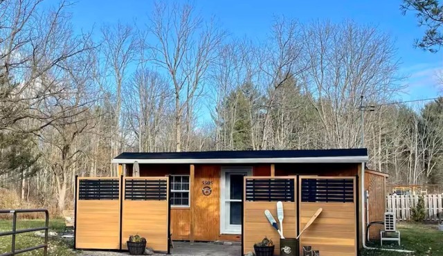 Little Lodge in Hemlock