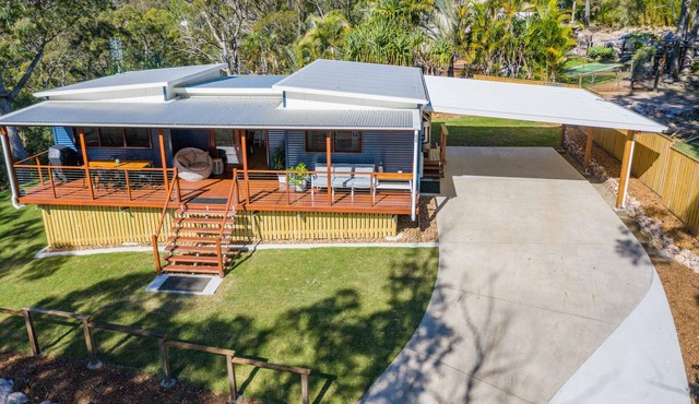 Little Mountain Retreat – Where the Bush meets the Beach