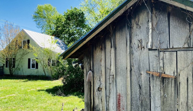 Little Mountain Farm House w/North Mountain View