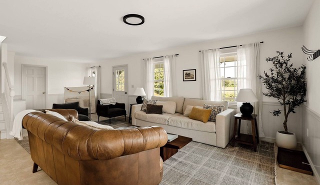 Little Mountain Villa - Basement Game Room, Breeo Fire Pit, Two Full Kitchens