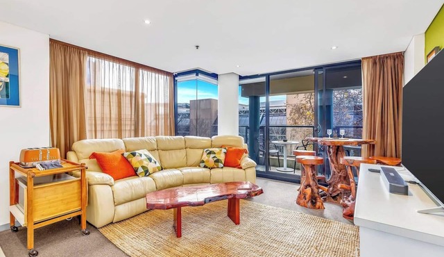 Little Oak Lodge Wellness is Calling