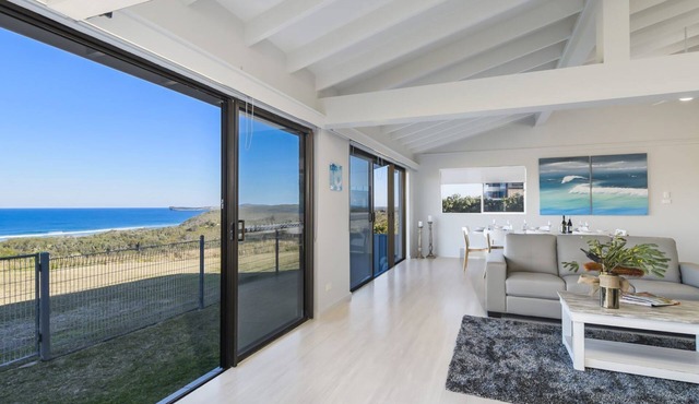 LITTLE OCEAN PARADISE