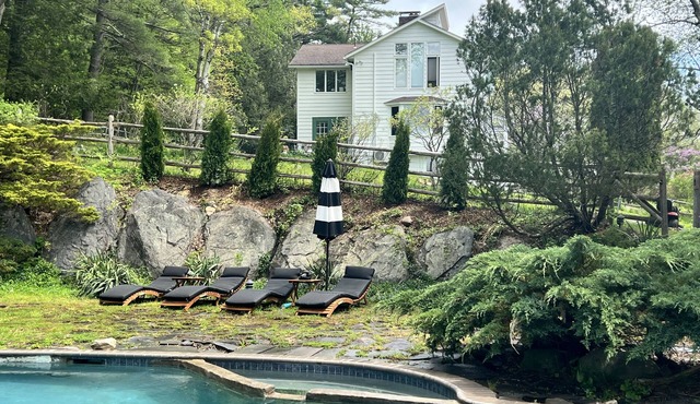 Little Owl Mountainside Japanese Teahouse w/ salt water pool and tennis court