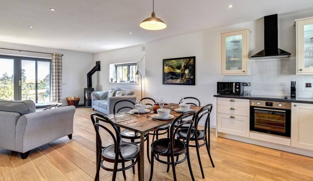 Little Owl, Oxley Dairy