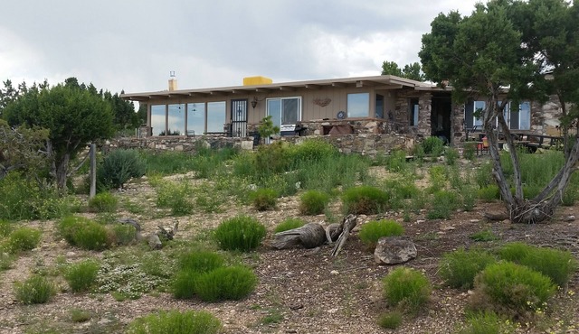 Little Park Road Retreat - Hot Tub with a View